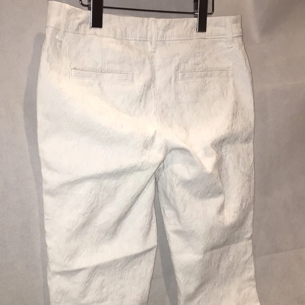 Simply Vera Vera Wang White Textured Denim Capri Pants | Size 8